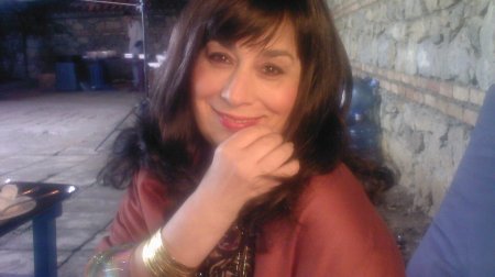 Bir zamanların tanınmış aktrisası idi, indi borc içində "üzür" - FOTO