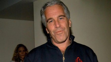 Riyaziyyat müəllimi dünyanı necə tora saldı? - Fotolar