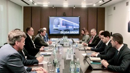 Çexiya şirkəti Bakı metrosuna vaqon satmaq niyyətindədir - FOTO