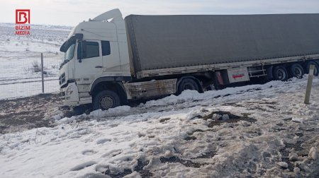 İran TIR-ı Ələt-Astara yolunda qəzaya düşdü &ndash; FOTO/VİDEO