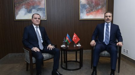 Ceyhun Bayramov Hakan Fidanla GÖRÜŞDÜ &ndash; Yaxın Şərqdəki gərginlik GÜNDƏMDƏ