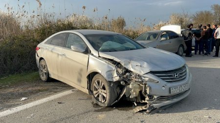 Kürdəmirdə iki avtomobil toqquşdu - FOTO
