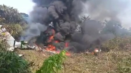 Kolumbiyada hərbi təyyarə qəzaya uğradı: Göyərtədə 110 hərbçi olub - VİDEO