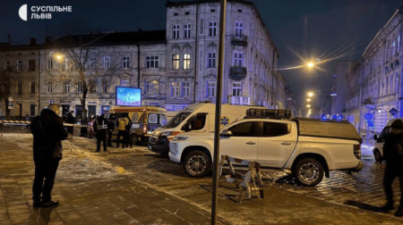 Rusiya Lvova zərbə endirdi - Yaralananlar var - VİDEO