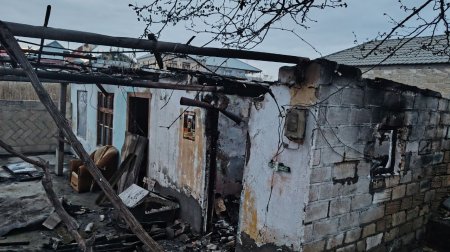 Yevlaxda avtoyuma mərkəzində YANĞIN - FOTO