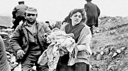 İllər sonra onu ölümdən qurtaran qəhrəmanla görüşdü - FOTO