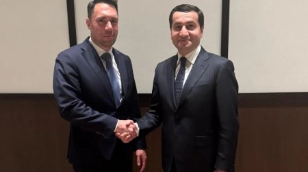 Hikmət Hacıyev Macarıstanda mühüm görüş keçirdi &ndash; FOTO