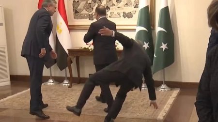 Hamı bu VİDEODAN danışır