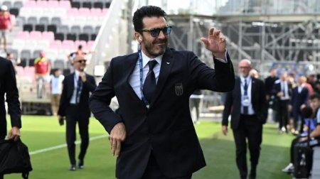 Buffon da istefa verdi