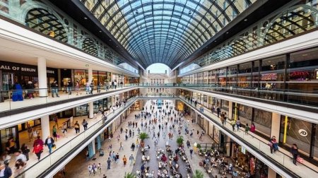 Bakıda yeni "moll" tikilir