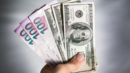Dollar almaq istəyənlərin NƏZƏRİNƏ
