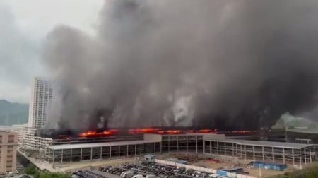 BYD-nin zavodu yanır &ndash; VİDEO