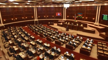 Milli Məclis Hesablama Palatasının hesabatını QƏBUL ETDİ