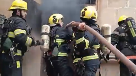 Bakıda internat məktəbinin yataqxanasında yanğın oldu - VİDEO