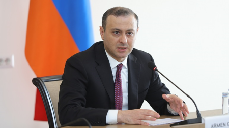 Qriqoryan: Bakı ilə sülhə yaxınlaşmışıq