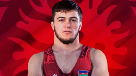 Cəbrayıl Hacıyev bürünc medal qazandı