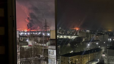 Rusiyada Yaroslavl neft emalı zavoduna PUA hücumu - VİDEO