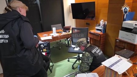 Evinin qarşısındakı tikintidən narahat oldu - Ofisə gəlib bir işçini öldürdü - VİDEO