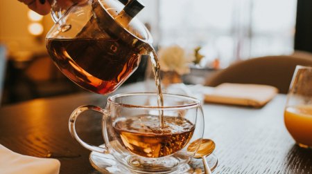 Çox çay içmək zərərli imiş - Bu həddi keçməyin