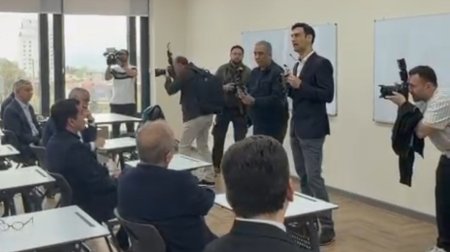 Diplomatlar Qarabağ Universitetinin gənc müəllimi ilə bir arada &ndash; VİDEO
