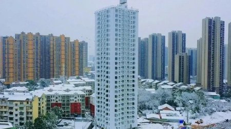 26 mərtəbəli binanı 5 günə inşa etdilər