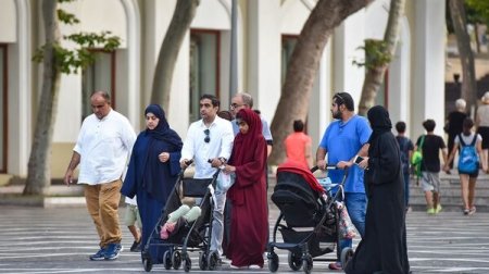 Azərbaycana Yaxın Şərqdən turist axını AZALIB