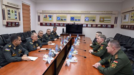 Bakıda iki ölkənin hərbi hüquqşünasları GÖRÜŞDÜ