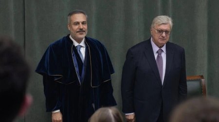 Rusiyada Hakan Fidana fəxri ad verildi