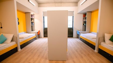 Bakıya oxumağa gələn tələbələrin NƏZƏRİNƏ - Yataqxana təminatı necə həll olunur? - SORĞU