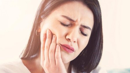 Stressin yaratdığı problem: Diş qıcama nələrə yol aça bilər?