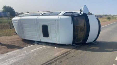 Ağdərədə mikroavtobusla minik avtomobili toqquşdu: Xeyli sayda yaralı var