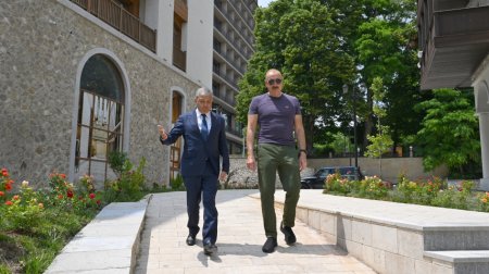 Prezident Şuşanın Qarabağ küçəsində - FOTO