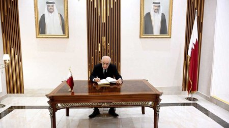 Əli Əsədov Qətərin Azərbaycandakı səfirliyində başsağlığı verdi &ndash; FOTO