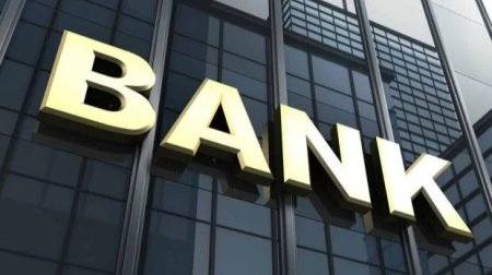 Banklar komissiya haqlarını artırır?