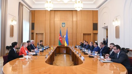 Kiyevdə Azərbaycan və Ukrayna XİN başçıları arasında geniş tərkibdə görüş &ndash; FOTO