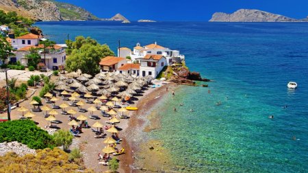 Xorvatiyada turistlər çimərlikləri belə &ldquo;ələ keçirirlər&rdquo;