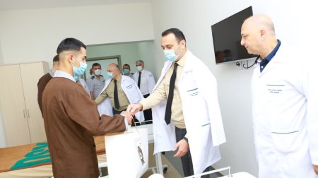Hərbi Prokurorluğun rəhbər vəzifəli şəxsləri DSX-nin hospitalını və hərbi hissələrini ziyarət etdi &ndash; FOTO