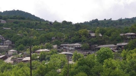 Ermənistanda küçəyə İran şəhərinin adı verildi