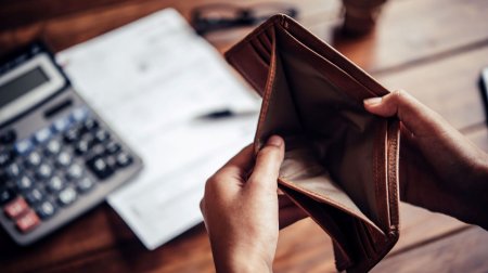 Azərbaycanlılar niyə getdikcə daha çox borclanır? - İqtisadçıdan XƏBƏRDARLIQ