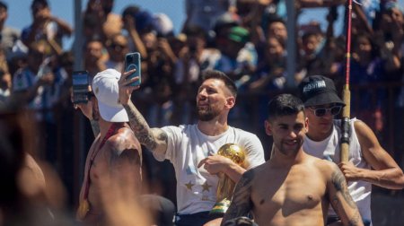 Messi üçün ÖZƏL VİDA: Argentina millisi stadiona açıq avtobusla gedəcək- FOTO/VİDEO