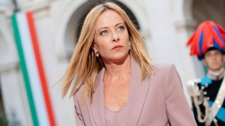 Meloni: "Praqa və Budapeştdə üsyanları yatıran Rusiya tankları üçün darıxmıram"