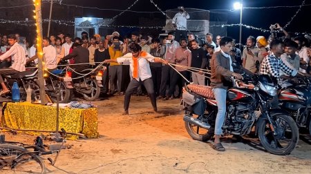 Motosiklet şousu faciə ilə bitəcəkdi: Son anda ölümdən döndü &ndash; FOTO/VİDEO