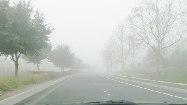 Sürücülərin NƏZƏRİNƏ: Bu yollar dumanlı olacaq, buz bağlayacaq