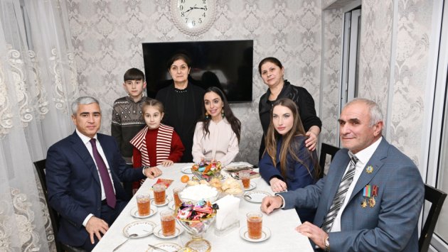 Leyla Əliyeva və Alena Əliyeva Natiq Qasımovun ailəsini ziyarət edib - FOTO