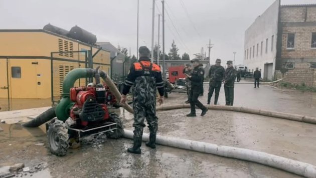 Abşeronda əhali bəzi ərazilərdən təxliyə edilib - FOTO