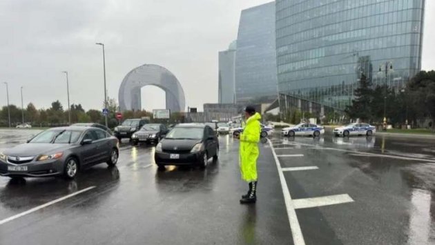 DYP-dən yağışlı hava ilə bağlı sürücülərə MÜRACİƏT