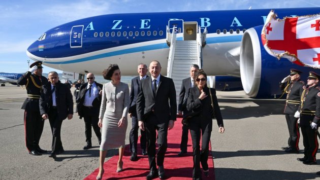 Prezidentin Gürcüstan səfəri FOTOLARDA