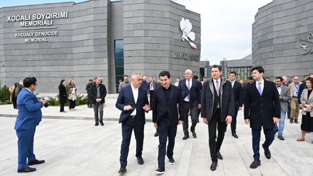 Diplomatik korpusun nümayəndələri Xocalı Soyqırımı Memorialında &ndash; FOTO