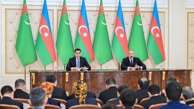 Azərbaycan və Türkmənistan prezidentləri mətbuata bəyanatlarla çıxış etdilər &ndash; FOTO