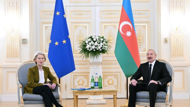 Prezident İlham Əliyev Ursula Fon der Lyayen ilə təkbətək görüşdü - FOTO/VİDEO